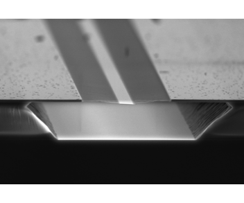 悬空纳米薄膜硅基波导